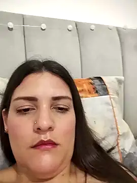 Mia Hampton online show from April 2026 10:24:02 PM