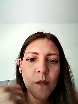 Snapshot of Mia_Hampton chatting on March 2025 06:32:01 PM Mia Hampton online show from March 2025 06:32:01 PM