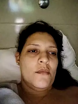 Snapshot of Mia_Hampton chatting on October 2025 08:24:01 PM Mia Hampton online show from October 2025 08:24:01 PM