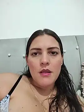 Mia Hampton online show from May 2026 10:08:01 PM