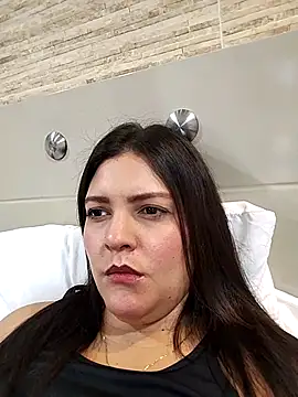 Snapshot of Mia_Hampton chatting on September 2025 08:48:01 PM Mia Hampton online show from September 2025 08:48:01 PM