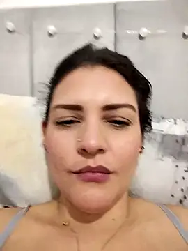 Mia Hampton online show from February 2026 10:45:02 PM