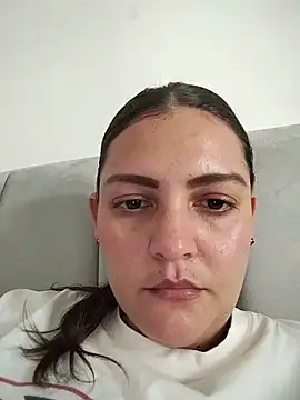 Mia Hampton online show from June 2026 08:28:01 PM