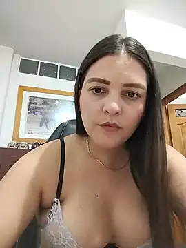 Mia Hampton online show from July 2026 10:27:02 PM