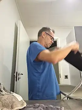 Snapshot of DarrenSullivanSlut chatting on December 2025 08:03:02 AM DarrenSullivanSlut online show from December 2025 08:03:02 AM