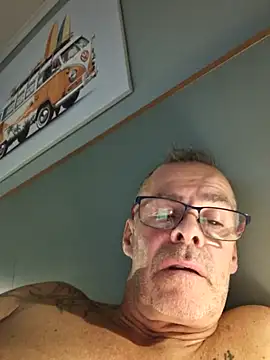 Snapshot of DarrenSullivanSlut chatting on November 2025 07:39:02 PM DarrenSullivanSlut online show from November 2025 07:39:02 PM