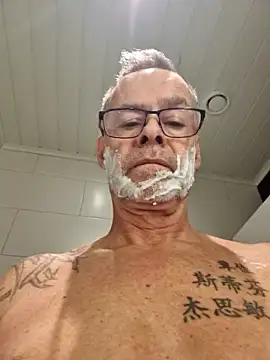 Snapshot of DarrenSullivanSlut chatting on January 2026 11:25:02 AM DarrenSullivanSlut online show from January 2026 11:25:02 AM