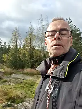 Snapshot of DarrenSullivanSlut chatting on September 2025 07:37:02 AM DarrenSullivanSlut online show from September 2025 07:37:02 AM