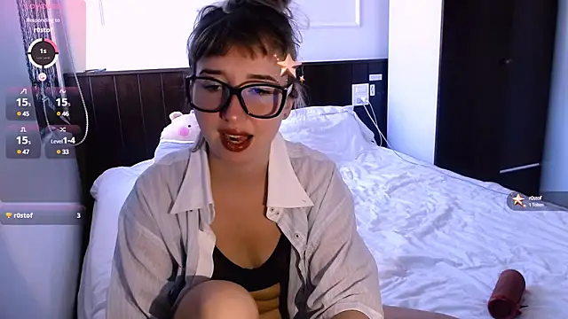 Cosmo Riri online show from February 2025 05:49:02 AM