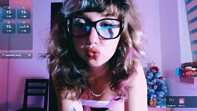 Cosmo Riri online show from February 2026 05:12:02 PM