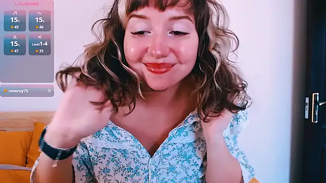 Cosmo Riri online show from February 2026 05:49:02 AM