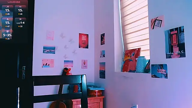 Cosmo Riri online show from March 2026 06:15:01 AM