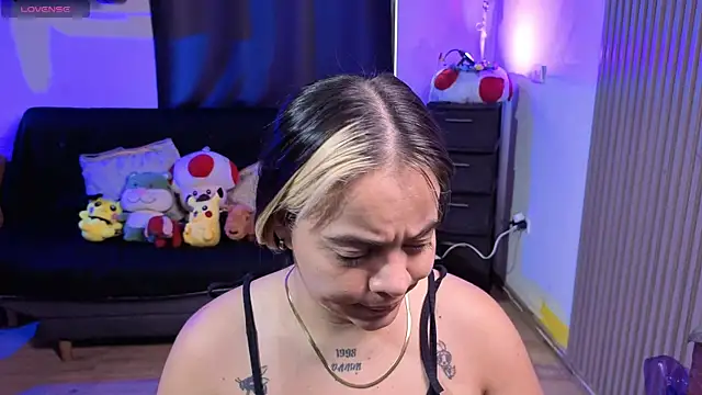 Cuttiealice online show from December 2025 12:33:01 PM