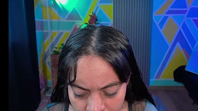 Cuttiealice online show from September 2025 12:33:01 PM