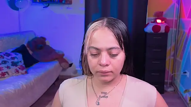 Cuttiealice online show from November 2025 11:36:02 AM