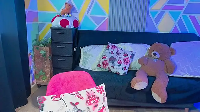 Cuttiealice online show from September 2025 11:54:02 AM