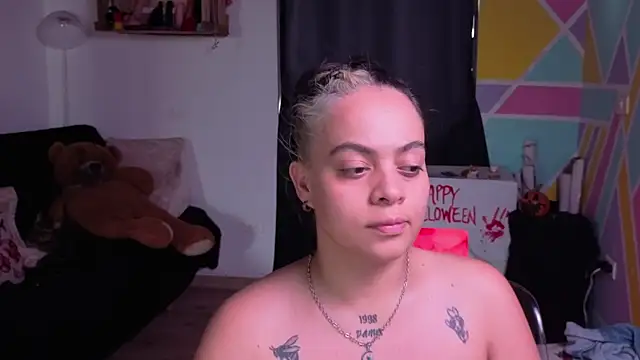 Cuttiealice online show from October 2025 06:26:01 PM