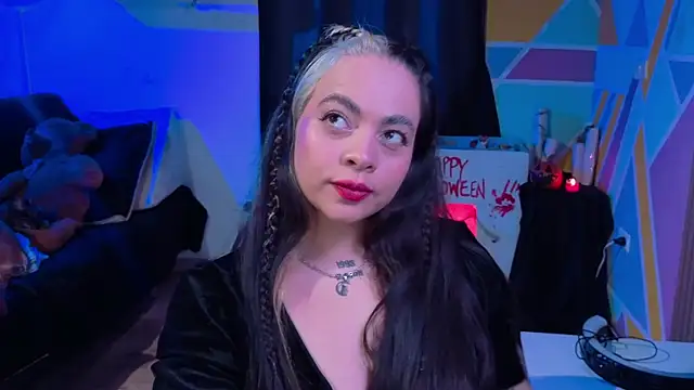 Cuttiealice online show from October 2025 07:55:02 PM