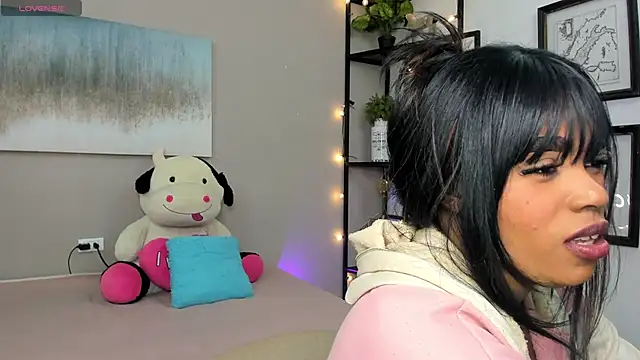 Briana Wells  online show from April 2026 12:53:01 PM