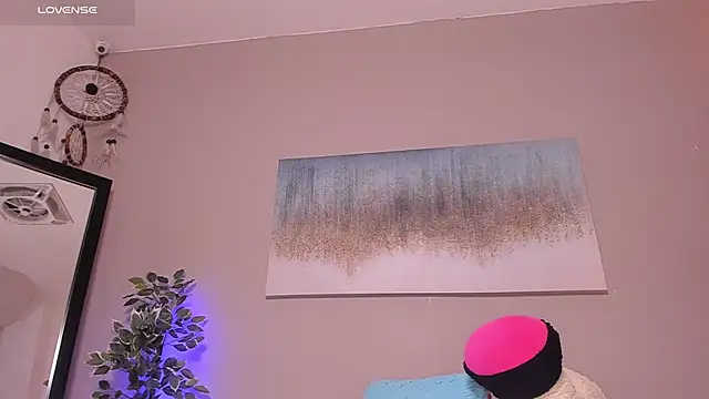 Briana Wells  online show from February 2026 01:44:01 PM