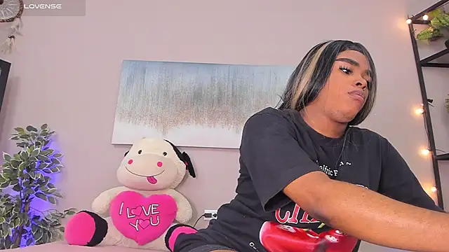 Briana Wells  online show from March 2026 12:56:01 PM