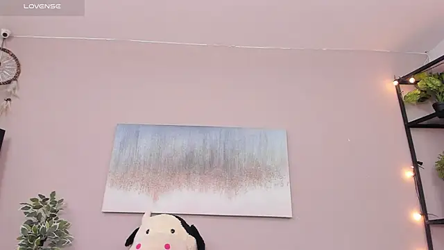 Briana Wells  online show from March 2026 12:35:02 PM