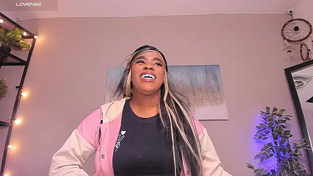 Briana Wells  online show from February 2026 12:38:02 PM