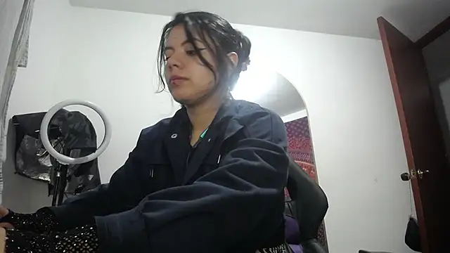 Yourmadame P online show from February 2026 03:48:01 AM