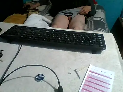 Snapshot of malekon76 chatting on November 2025 11:47:02 AM malekon76 online show from November 2025 11:47:02 AM