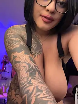 Snapshot of monroe_777 chatting on February 2025 06:11:02 AM monroe 777 online show from February 2025 06:11:02 AM