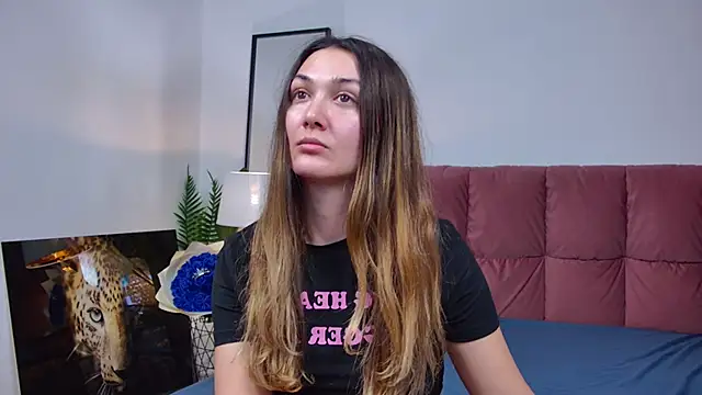 Snapshot of NicolLopeze chatting on March 2025 07:05:02 AM NicolLopeze online show from March 2025 07:05:02 AM