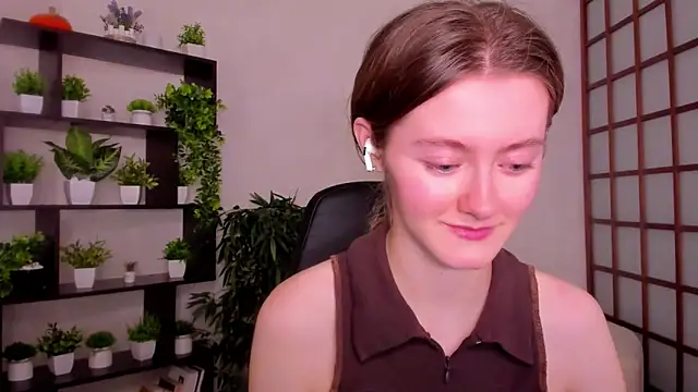 KateCuddle online show from October 2025 02:20:02 AM