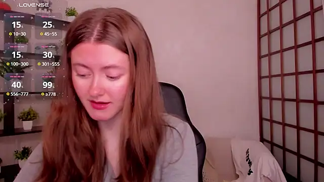 Snapshot of KateCuddle chatting on May 2026 02:41:01 AM KateCuddle online show from May 2026 02:41:01 AM