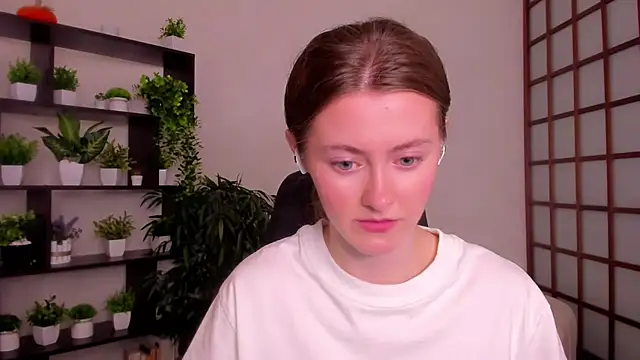 KateCuddle online show from September 2025 02:51:02 AM