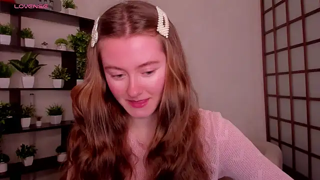 KateCuddle online show from December 2025 02:44:02 AM