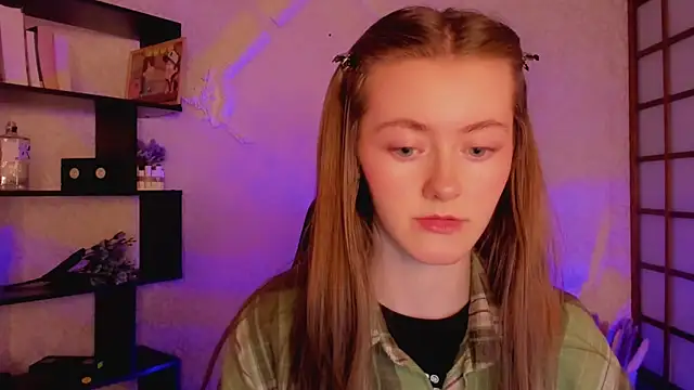 KateCuddle online show from January 2025 05:43:01 AM