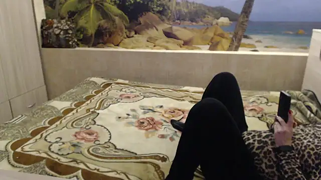 Aphelandra online show from March 2025 04:06:02 PM