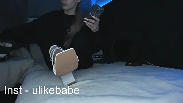 Snapshot of Anna_Fink chatting on February 2025 07:56:01 PM Anna Fink online show from February 2025 07:56:01 PM