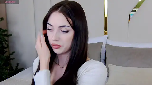 Betty Bridge online show from December 2025 05:52:02 AM