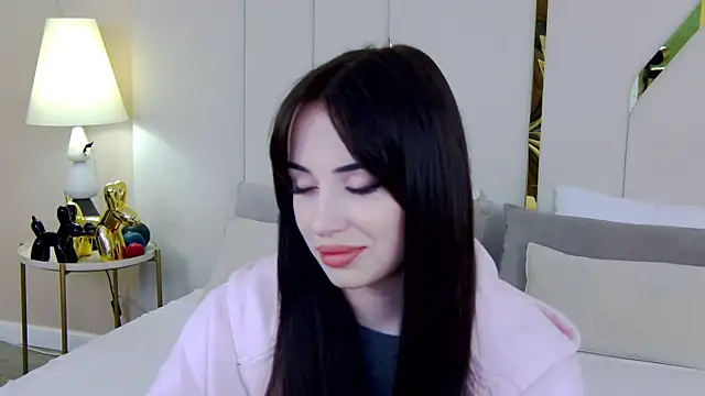 Betty Bridge online show from November 2025 06:07:02 AM