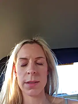 Amber riivers online show from January 2025 03:29:02 PM