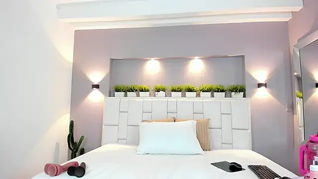 Snapshot of ValeriaGarcia chatting on September 2025 12:29:02 PM ValeriaGarcia online show from September 2025 12:29:02 PM