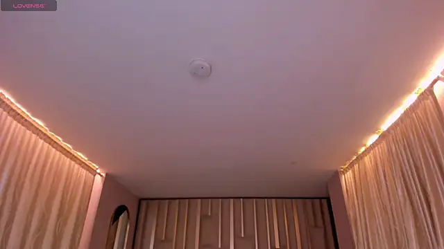 Snapshot of KendraClarkX chatting on February 2026 02:45:02 AM KendraClarkX online show from February 2026 02:45:02 AM