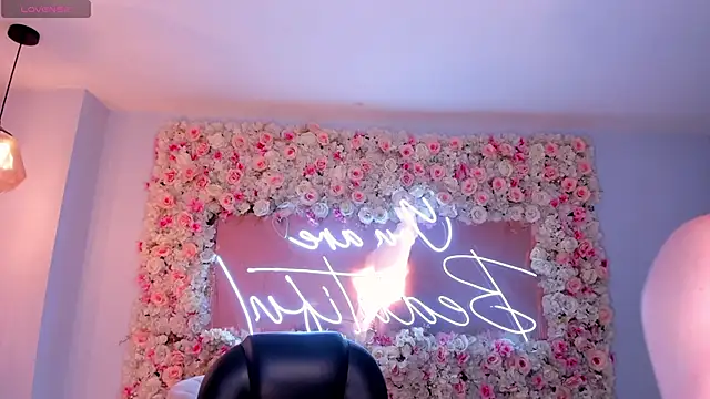 KendraClarkX online show from April 2026 02:40:02 AM