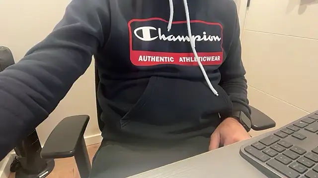 rickyi2023 online show from March 2026 09:44:01 AM