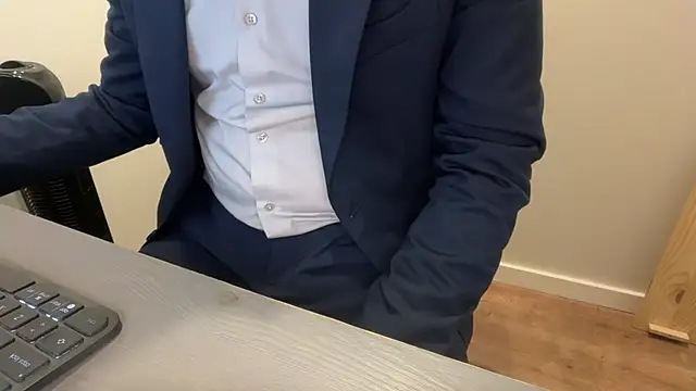 rickyi2023 online show from November 2025 05:24:01 PM