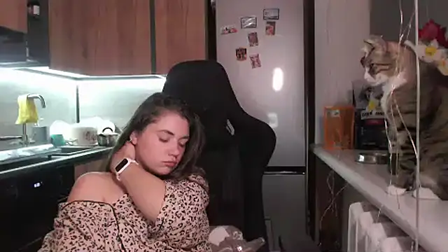 delightful sofi online show from April 2026 09:39:33 PM