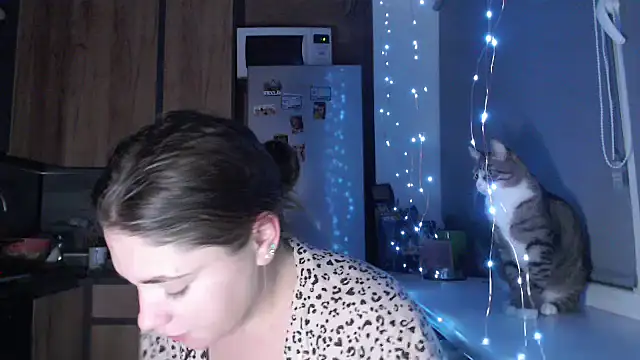 delightful sofi online show from October 2025 09:13:01 PM