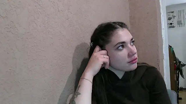 delightful sofi online show from April 2026 06:48:02 PM