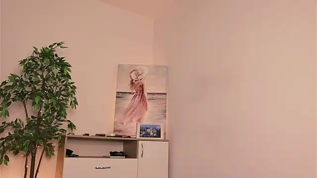 Snapshot of Misslullu chatting on March 2025 01:44:02 PM Misslullu online show from March 2025 01:44:02 PM